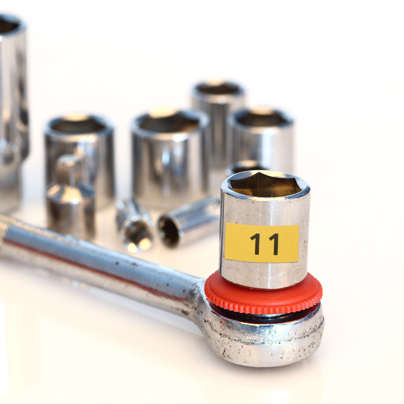 สติกเกอร์ติดประแจซ็อกเก็ต 20 แ - Tools In The Workshop บทวิจารณ์และราคา